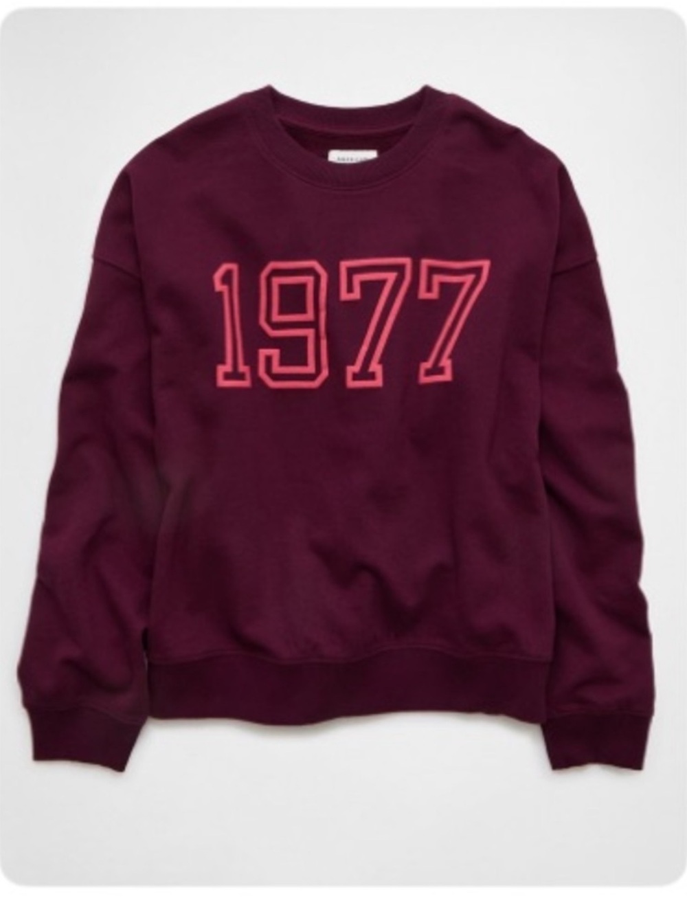 AE 🌺 Vintage 1977 Graphic Sweatshirt - Maroon